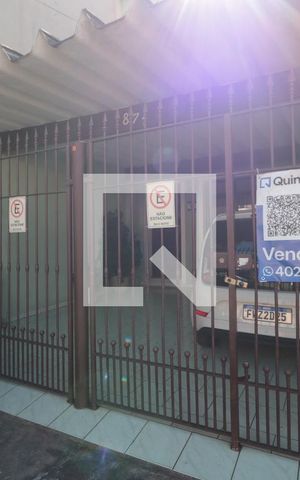 Casa à venda com 153m², 4 quartos e 2 vagasFachada
