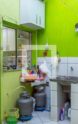 Casa de condomínio à venda com 93m², 2 quartos e 2 vagas Casa de condomínio à venda com 93m², 2 quartos e 2 vagasÁrea de Serviço
