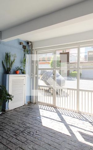 Casa à venda com 300m², 3 quartos e 2 vagas Casa à venda com 300m², 3 quartos e 2 vagasGaragem