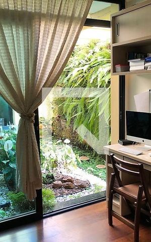 Casa à venda com 485m², 4 quartos e 4 vagas