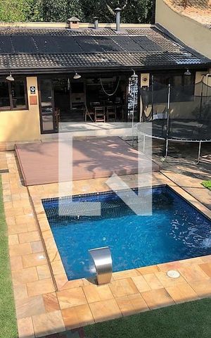 Casa à venda com 485m², 4 quartos e 4 vagas
