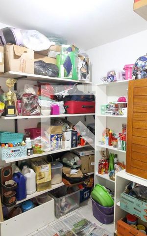 Apartamento à venda com 118m², 3 quartos e 1 vaga Apartamento à venda com 118m², 3 quartos e 1 vagaDespensa