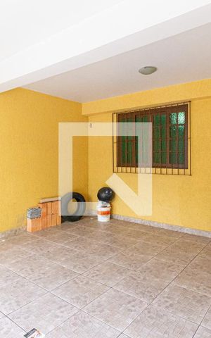 Casa à venda com 132m², 3 quartos e 1 vaga Casa à venda com 132m², 3 quartos e 1 vagaGaragem