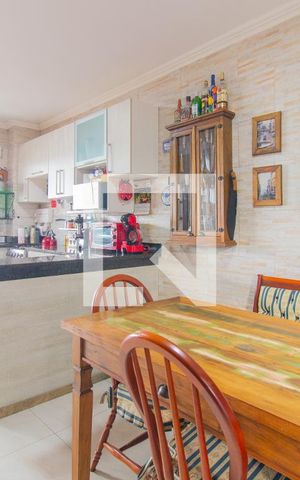 Casa à venda com 300m², 5 quartos e 2 vagas Casa à venda com 300m², 5 quartos e 2 vagasCozinha
