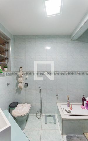 Apartamento à venda com 73m², 2 quartos e sem vagaBanheiro