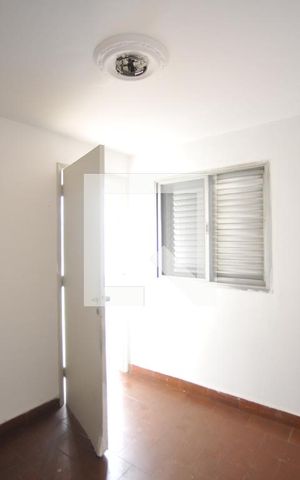 Casa à venda com 240m², 3 quartos e 3 vagasQuarto de Serviço