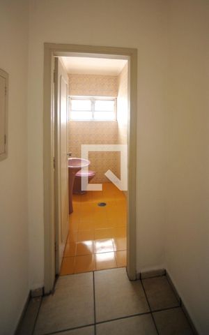 Casa à venda com 240m², 3 quartos e 3 vagasLavabo