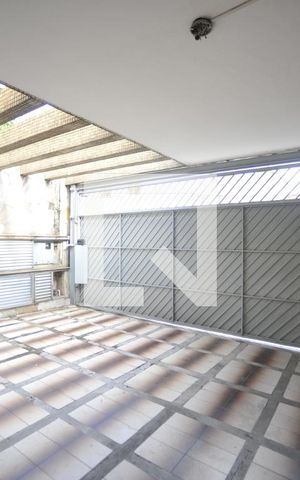 Casa à venda com 240m², 3 quartos e 3 vagasGaragem