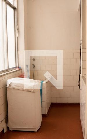 Apartamento à venda com 130m², 3 quartos e sem vaga Apartamento à venda com 130m², 3 quartos e sem vagaÁrea de Serviço