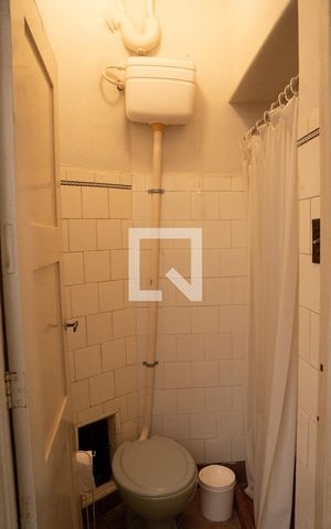 Apartamento à venda com 130m², 3 quartos e sem vaga Apartamento à venda com 130m², 3 quartos e sem vagaBanheiro de Serviço