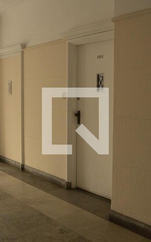 Apartamento à venda com 130m², 3 quartos e sem vaga Apartamento à venda com 130m², 3 quartos e sem vagaHall de Entrada