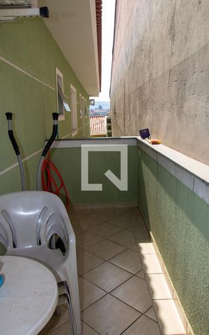 Casa à venda com 200m², 3 quartos e 4 vagas Casa à venda com 200m², 3 quartos e 4 vagasVaranda do Quarto 3
