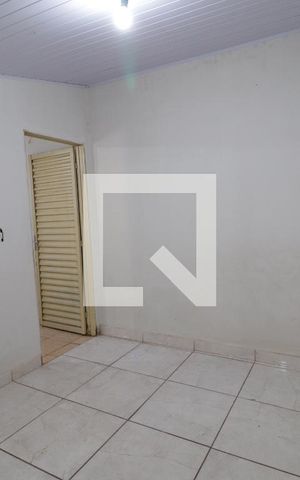 Casa para alugar com 35m², 1 quarto e sem vagaSala