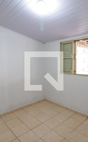 Casa para alugar com 35m², 1 quarto e sem vagaQuarto