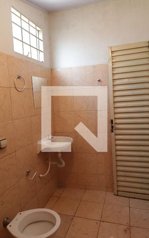 Casa para alugar com 35m², 1 quarto e sem vagaBanheiro