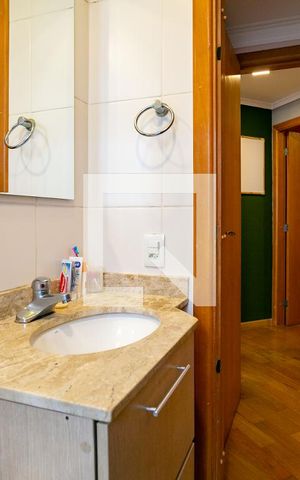 Apartamento à venda com 141m², 2 quartos e 2 vagas Apartamento à venda com 141m², 2 quartos e 2 vagasBanheiro da Suíte
