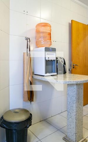 Apartamento à venda com 141m², 2 quartos e 2 vagas Apartamento à venda com 141m², 2 quartos e 2 vagasCozinha