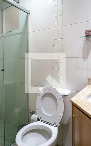 Apartamento à venda com 141m², 2 quartos e 2 vagas Apartamento à venda com 141m², 2 quartos e 2 vagasBanheiro