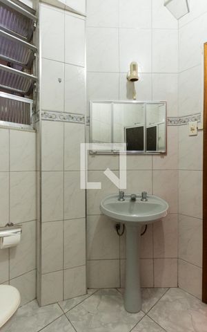 Apartamento à venda com 68m², 2 quartos e sem vagaBanheiro