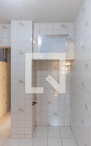 Apartamento à venda com 68m², 2 quartos e sem vagaCozinha e Área de Serviço