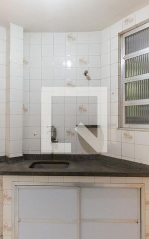 Apartamento à venda com 68m², 2 quartos e sem vagaCozinha e Área de Serviço