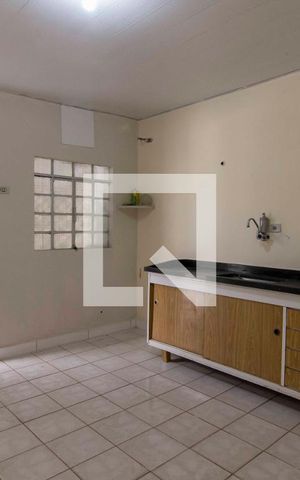 Casa à venda com 240m², 2 quartos e 8 vagasCozinha