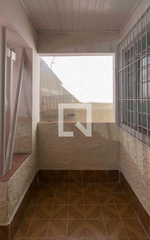 Casa à venda com 240m², 2 quartos e 8 vagasVaranda