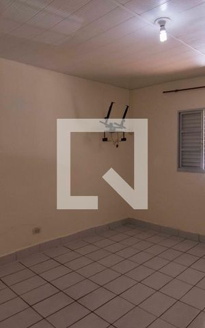 Casa à venda com 240m², 2 quartos e 8 vagasQuarto 2