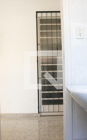 Casa para alugar com 350m², 5 quartos e 2 vagas