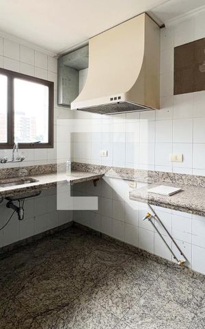 Apartamento para alugar com 160m², 4 quartos e 3 vagasCozinha