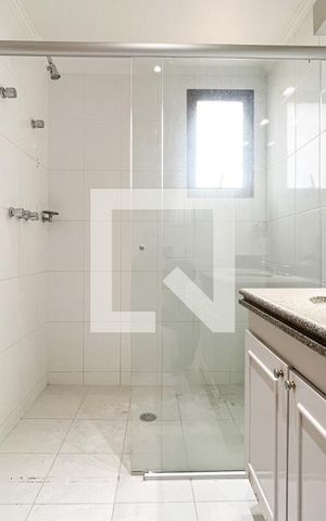 Apartamento para alugar com 160m², 4 quartos e 3 vagasBanheiro do Quarto 4