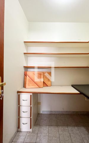 Apartamento para alugar com 160m², 4 quartos e 3 vagasQuarto de Serviço