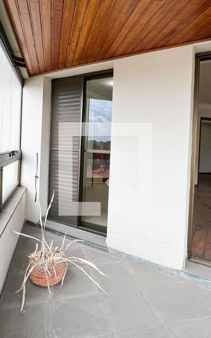 Apartamento para alugar com 160m², 4 quartos e 3 vagasVaranda