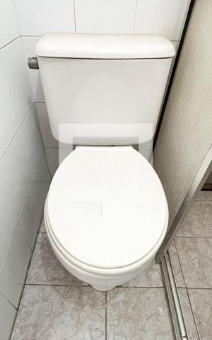 Apartamento para alugar com 160m², 4 quartos e 3 vagasBanheiro de Serviço