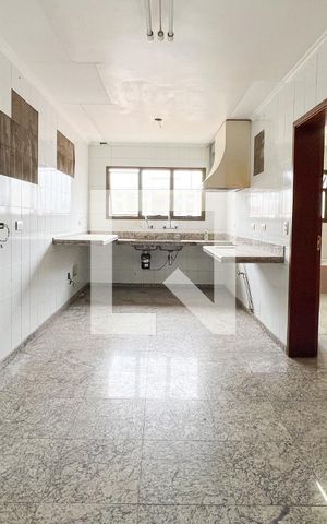 Apartamento para alugar com 160m², 4 quartos e 3 vagasCozinha
