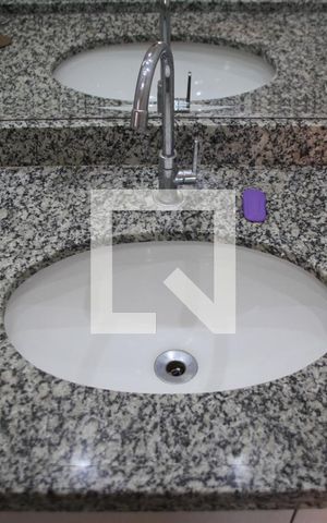 Apartamento à venda com 65m², 3 quartos e 1 vagaBanheiro da Suíte 1