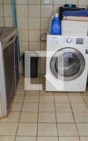 Casa à venda com 258m², 3 quartos e 4 vagasÁrea de Serviço