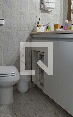 Casa à venda com 258m², 3 quartos e 4 vagasBanheiro da Suíte