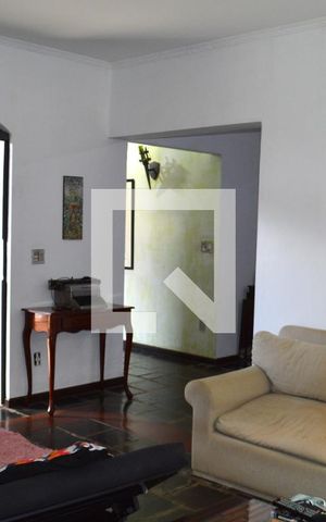 Casa à venda com 258m², 3 quartos e 4 vagasSala 1