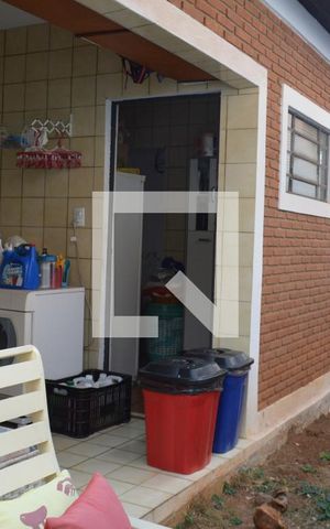 Casa à venda com 258m², 3 quartos e 4 vagasEdícula 