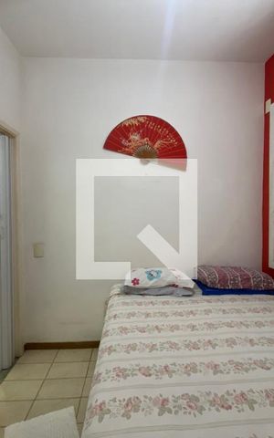 Casa à venda com 1250m², 4 quartos e 2 vagas Casa à venda com 1250m², 4 quartos e 2 vagasQuarto 2