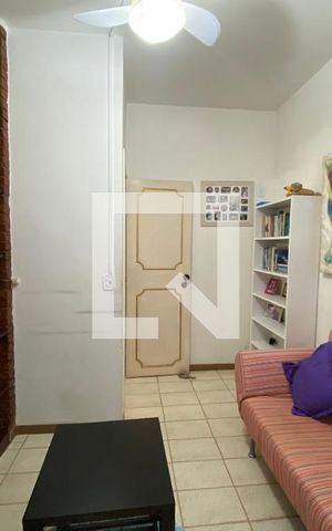 Casa à venda com 1250m², 4 quartos e 2 vagas Casa à venda com 1250m², 4 quartos e 2 vagasQuarto 1