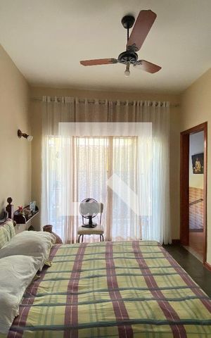 Casa à venda com 1250m², 4 quartos e 2 vagas Casa à venda com 1250m², 4 quartos e 2 vagasQuarto 3