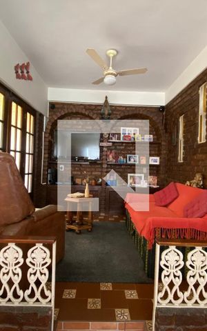 Casa à venda com 1250m², 4 quartos e 2 vagas Casa à venda com 1250m², 4 quartos e 2 vagasAnte-sala