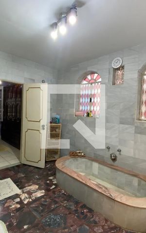 Casa à venda com 1250m², 4 quartos e 2 vagas Casa à venda com 1250m², 4 quartos e 2 vagasBanheiro do Quarto 3