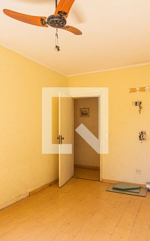 Casa à venda com 352m², 4 quartos e 12 vagas Casa à venda com 352m², 4 quartos e 12 vagasSuite 1
