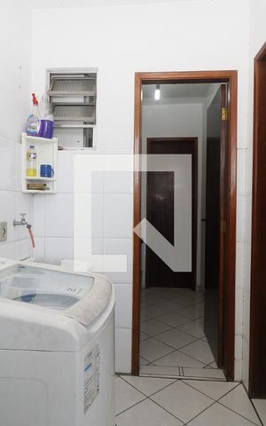 Casa à venda com 104m², 3 quartos e 2 vagasÁrea de Serviço