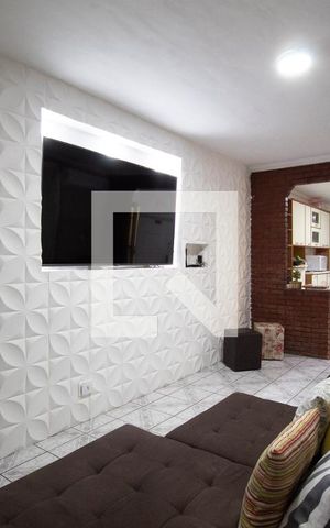 Casa à venda com 150m², 4 quartos e 3 vagas Casa à venda com 150m², 4 quartos e 3 vagasSala