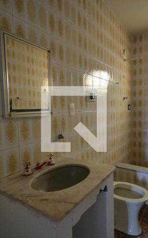 Apartamento à venda com 90m², 2 quartos e 2 vagasBanheiro da Suite