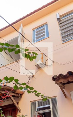 Apartamento à venda com 42m², 1 quarto e sem vaga Apartamento à venda com 42m², 1 quarto e sem vagaEntrada